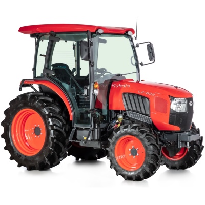 Traktor Kubota L2452 kabína